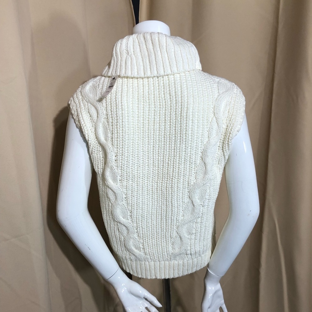 🌼NWT Phenomenal Talbots Vest with a removable neck! - Picture 4 of 15